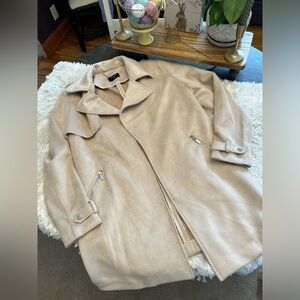 Very nice Tahari faux suede women’s coat